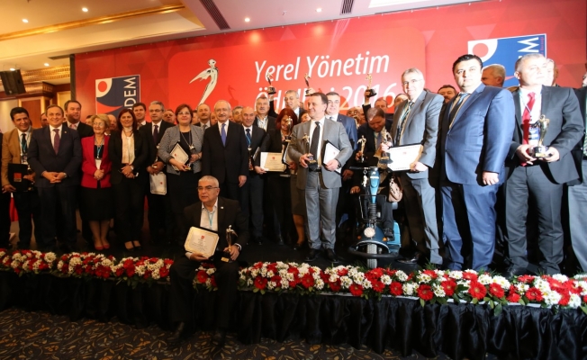 Başkanlar ödüllerini Kılıçdaroğlu’ndan alacak