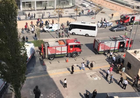 İzmir Adliyesi boşaltılıyor