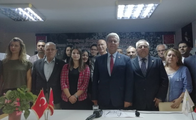 CHP İzmir'de Türkbay istifa etti