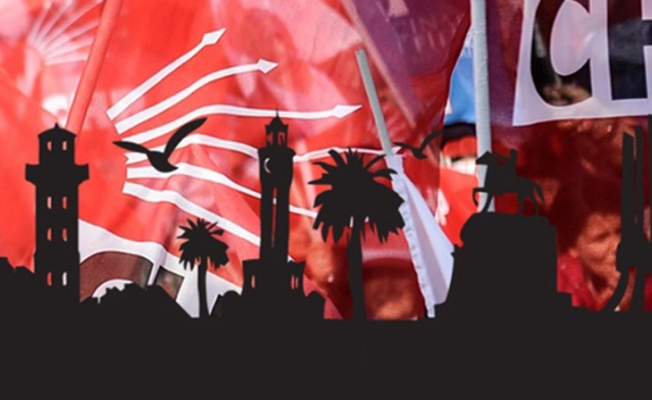CHP İzmir'de istifa rüzgarı