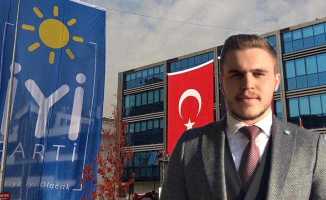 Canlı yayında partisinden istifa etti