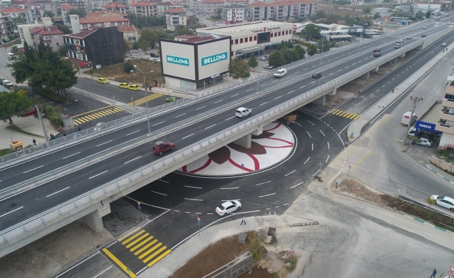 Balıkesir'de Adliye Kavşağı Hizmete Açıldı