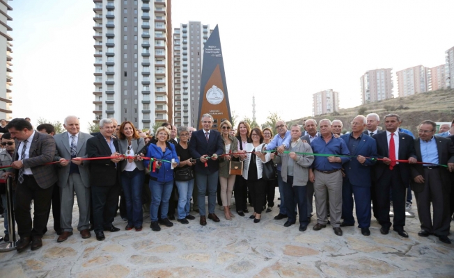 Karşıyaka’da ‘Muhtarlar Parkı’ açıldı