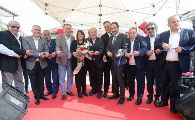 Buca'ya yakışır Cumhuriyet Kütüphanesi