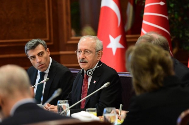 CHP’li Öztürk’ün arkasında kim var?