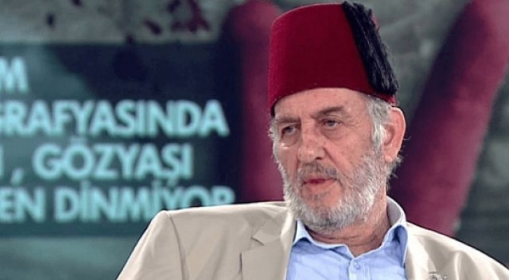 'Atatürk’ü seviyorum diyen ya ahmaktır ya sahtekar!'