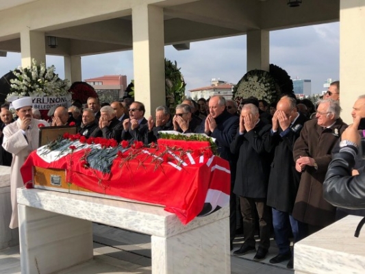 CHP'de Nezihe Altıok son yolculuğuna uğurlandı!