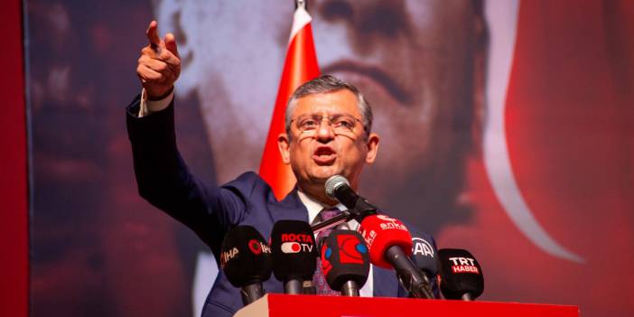 Özgür Özel hangi takımlı? Veli Ağbaba açıklamak zorunda kalmıştı