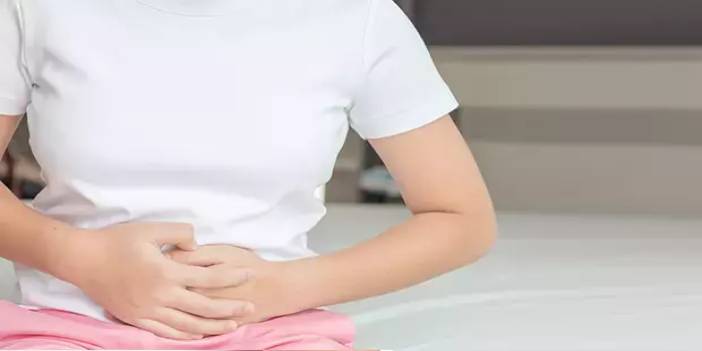 Oruçluyken adet olmak orucu bozar mı? Kahverengi leke (adet lekesi) orucu bozar mı? Akıntı orucu bozar mı?