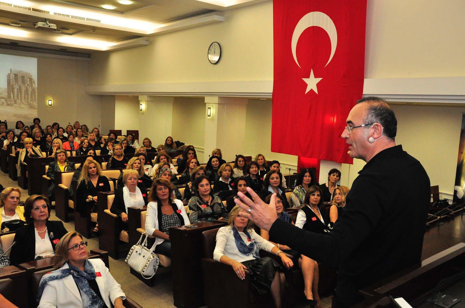 Sunay Akın, müze gezerken ölmeyi diledi