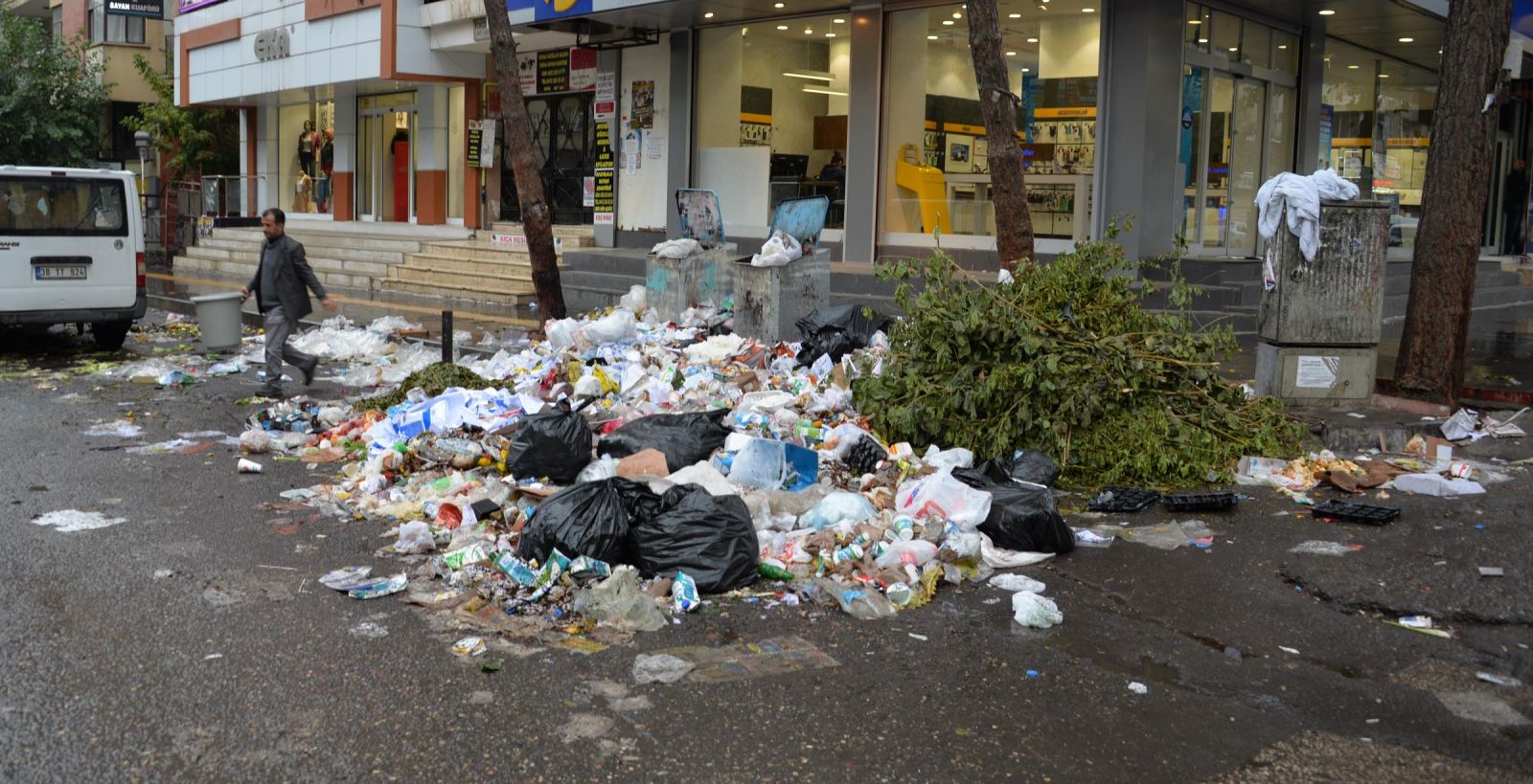 Diyarbakır'da hayat durdu!