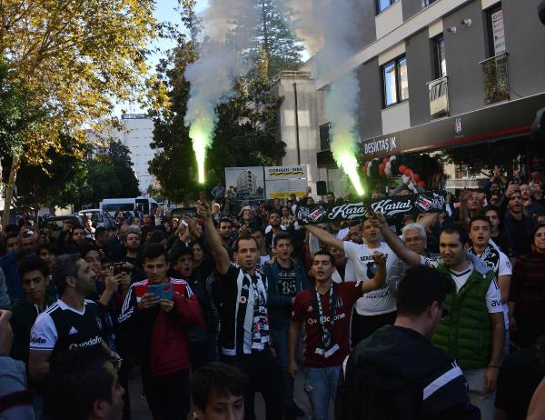 Beşiktaş'ın Kartal Yuvası'na olaylı açılış