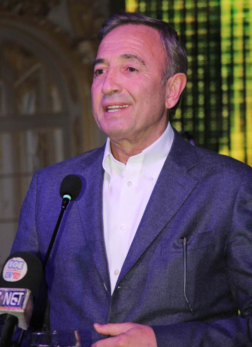 Hamdi Akın: 2017'de ne olacak kimse kestiremiyor