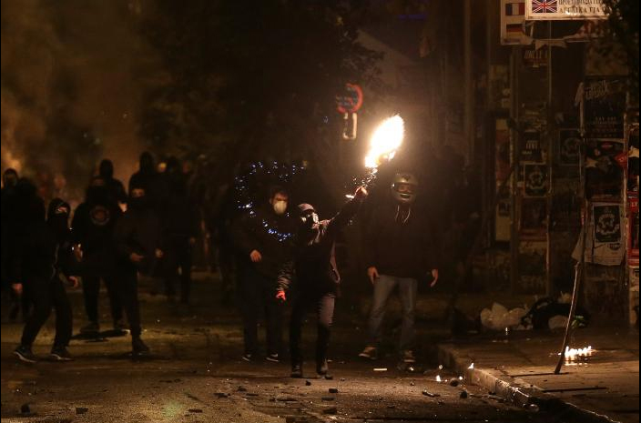 Kardeşim Alexis anmalarında polisle eylemciler arasında çatışma çıktı