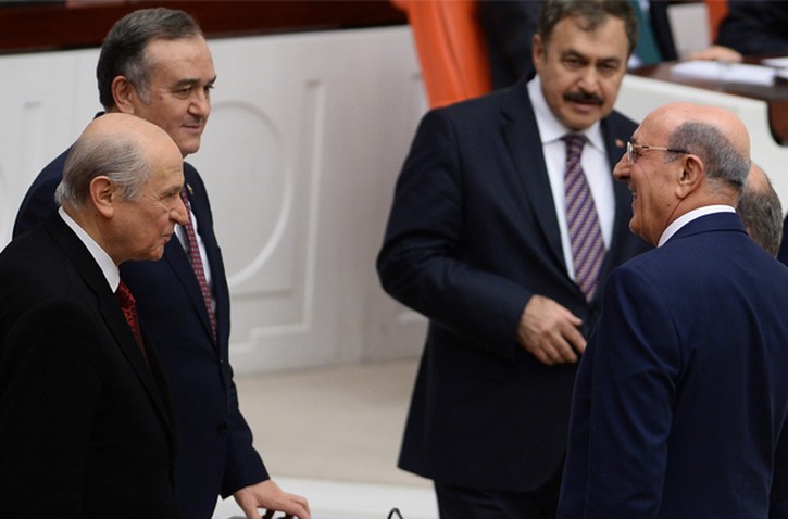 Bahçeli'den HDP'li Önder'e selam