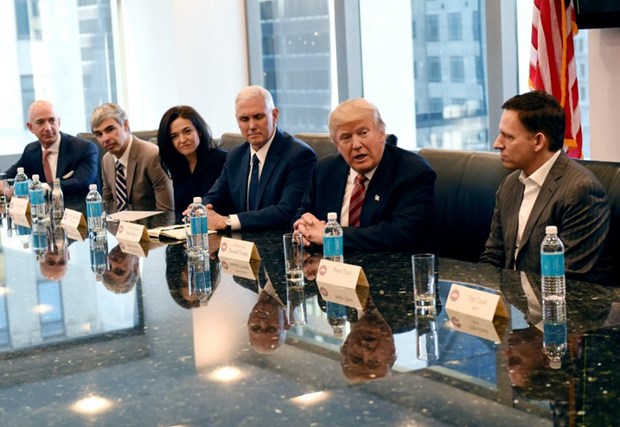 Trump ve teknoloji devlerinden 3 trilyon dolarlık buluşma