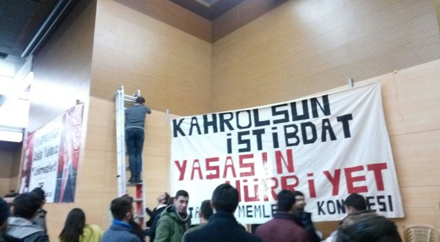 CHP gençler 'Memleket için Umut Kongresi'ni topladı