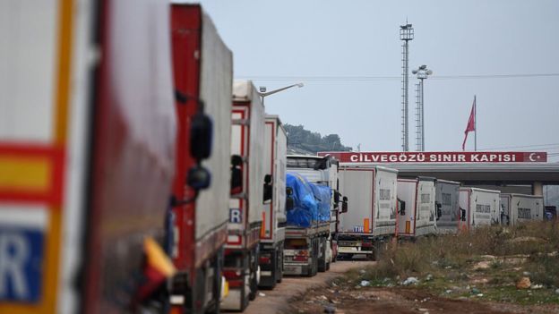 Yüzlerce kişi daha Doğu Halep'ten tahliye edildi