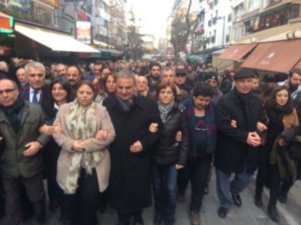 CHP yurdun dört bir tarafında başkanlığa karşı ayağa kalktı
