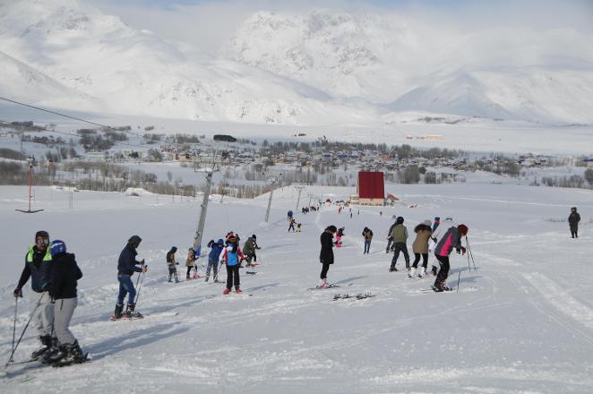 Komünist Başkan kayak tesisinden seslendi: Tüm yoldaşlarımızı bekliyorum