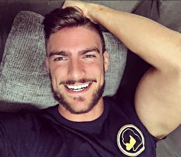 Sosyal medyanın en seksi hemşiresi!