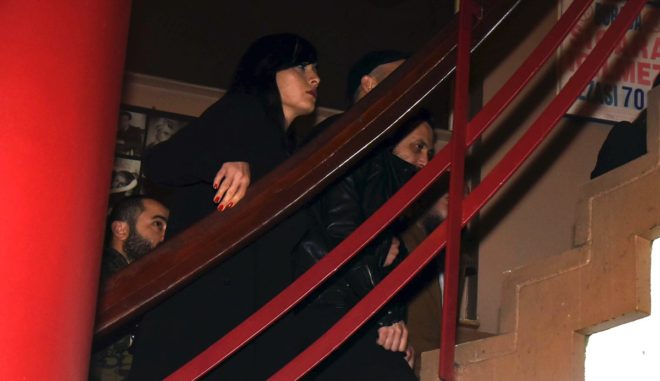 Film galasında Ünlü Oyuncu ayakta durmakta zorlandı...