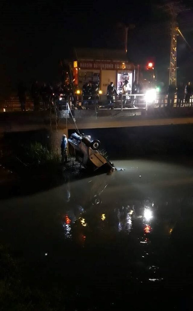 Gece yarısı kazalar peş peşe geldi... 4 ayrı ilde 5 feci kaza: 6 ölü, 18 yaralı