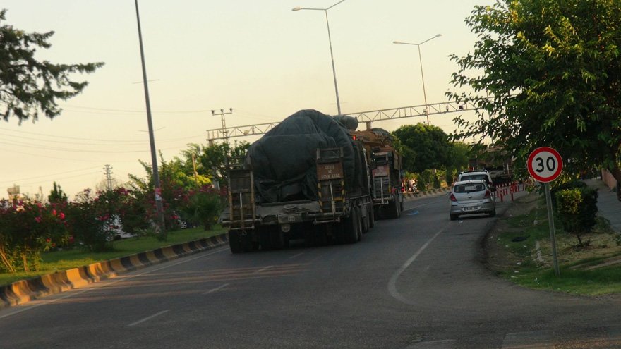 Suriye sınırında hareketlilik...