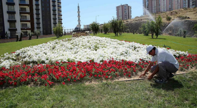 Karşıyaka Belediyesi’nden muhtarlara vefa