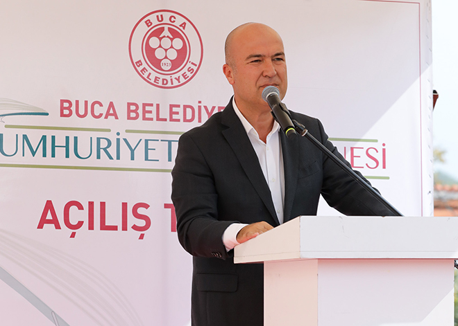 Buca&#039;ya yakışır Cumhuriyet Kütüphanesi
