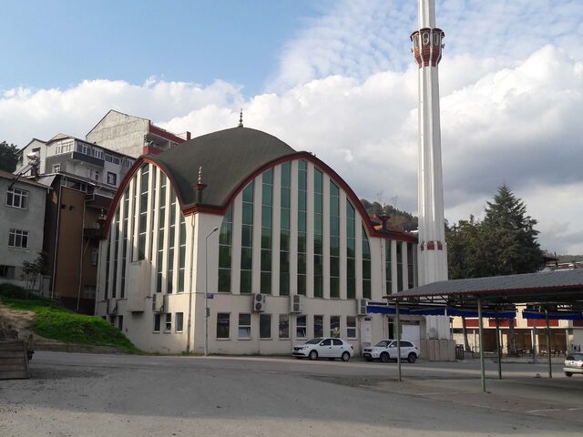 İmam aday olacağını camide vaaz verirken duyurdu!