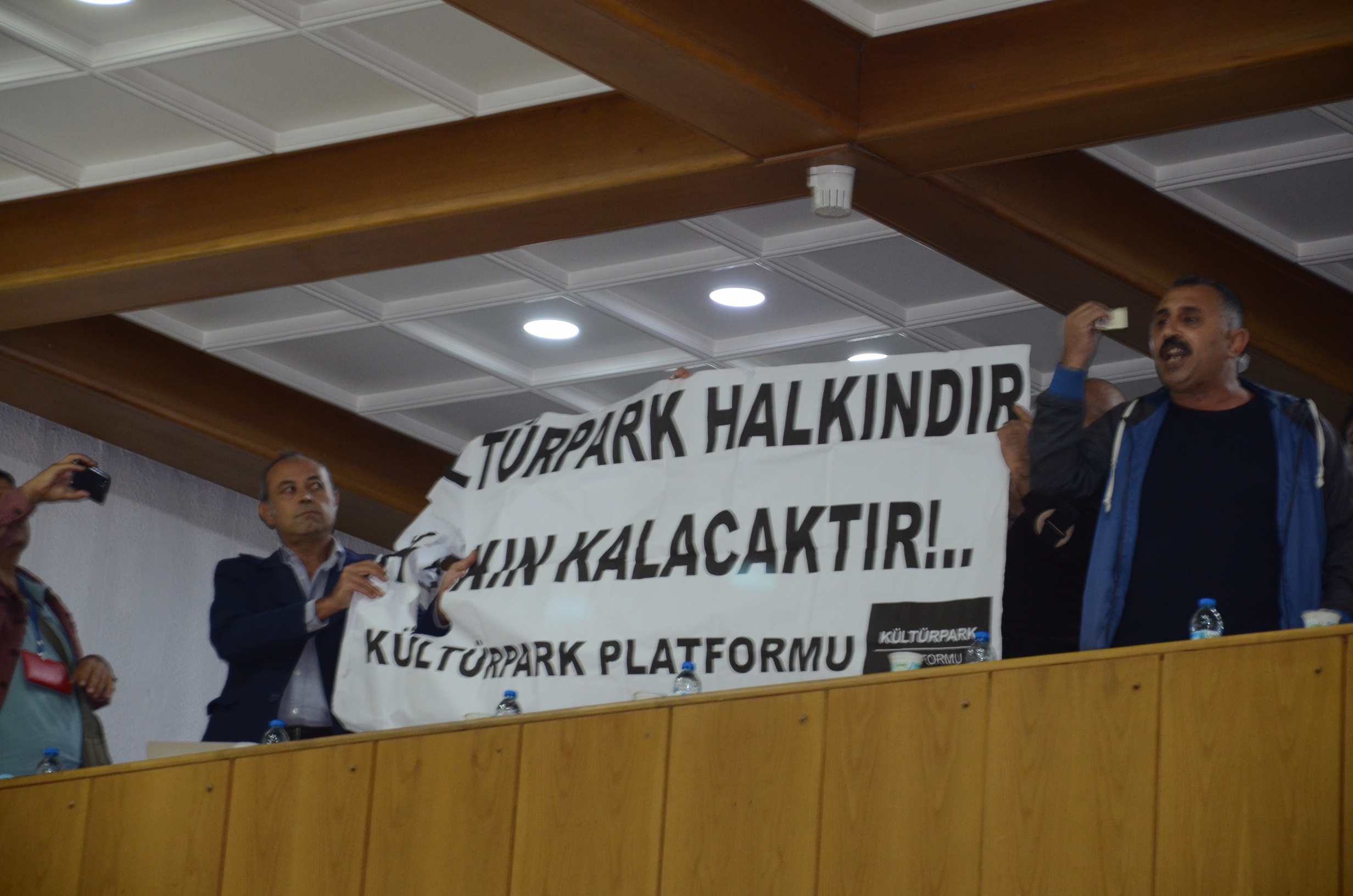 Kocaoğlu'na protesto