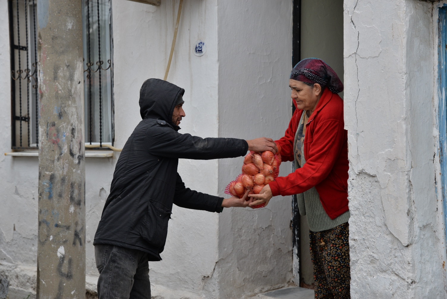 Çare..! Soğansız Menemen