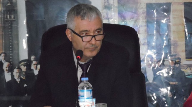 AKP'den istifa etti, CHP'ye üye oldu
