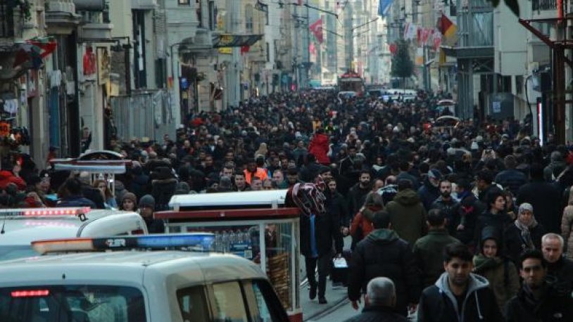 Gezi Parkı&#039;na demir bariyerler