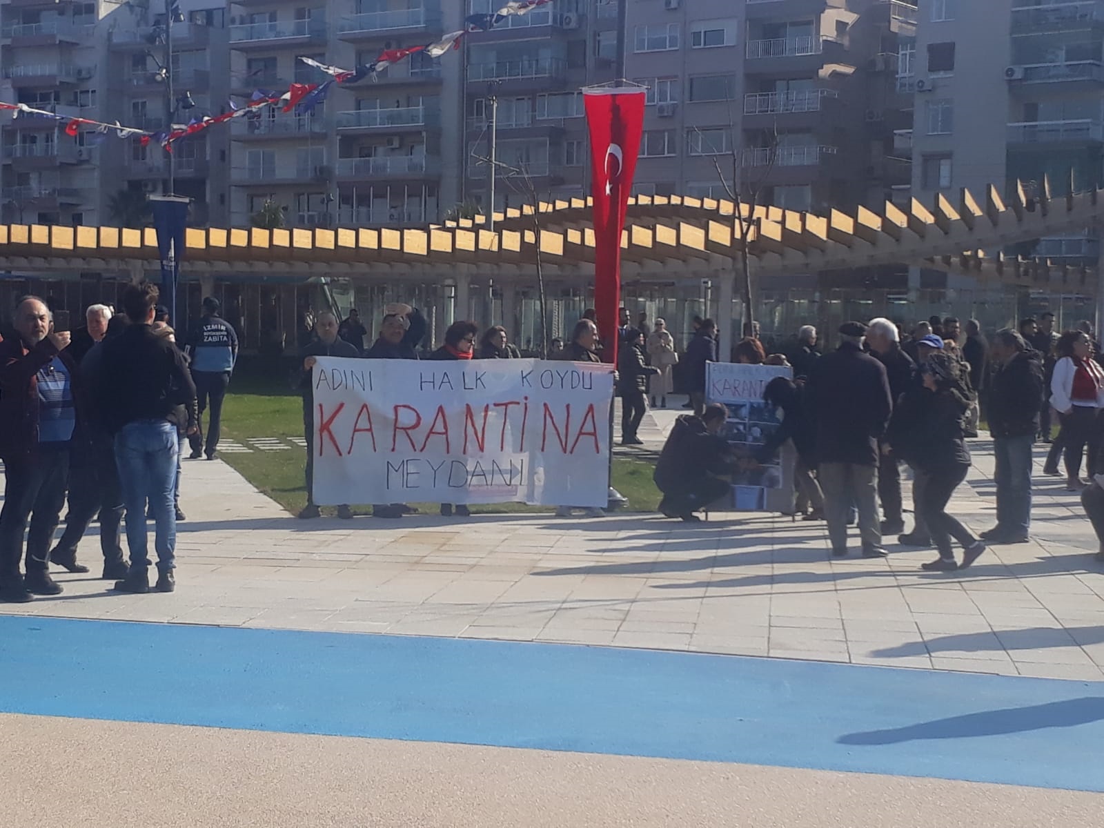 Kılıçdaroğlu&#039;ndan İzmir&#039;de miting gibi açılış