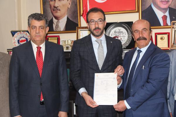 İYİ Parti'de çoklu istifa! AKP'ye geçtiler