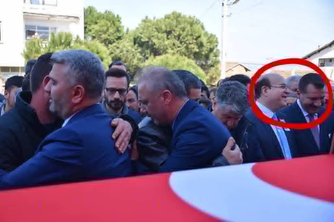 AKP&#039;li adaydan şehit cenazesine saygısızlık!