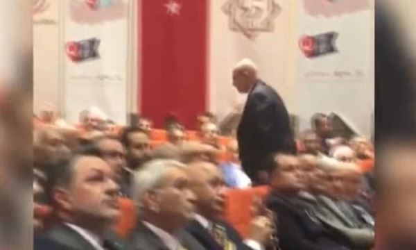 Mansur Yavaş konuştu, ATO Başkanı salonu terk etti