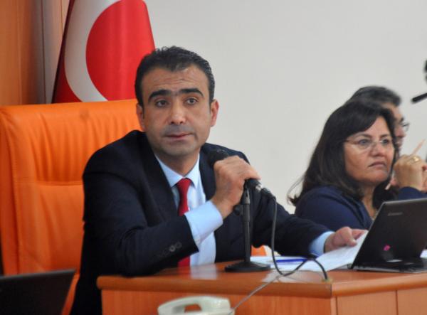 Saray İttifakı&#039;nda kılıçlar çekildi: Kimse bizi zorlamasın