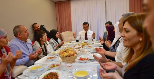 Ekrem İmamoğlu soruları cevapladı: Ben İstanbul'u, İBB Başkanı olarak dolaşıyorum