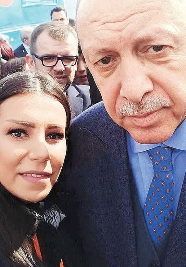 Erdoğan’ın kanser hastası 'manevi kızı'na AKP'lilerden 'geber' mesajı