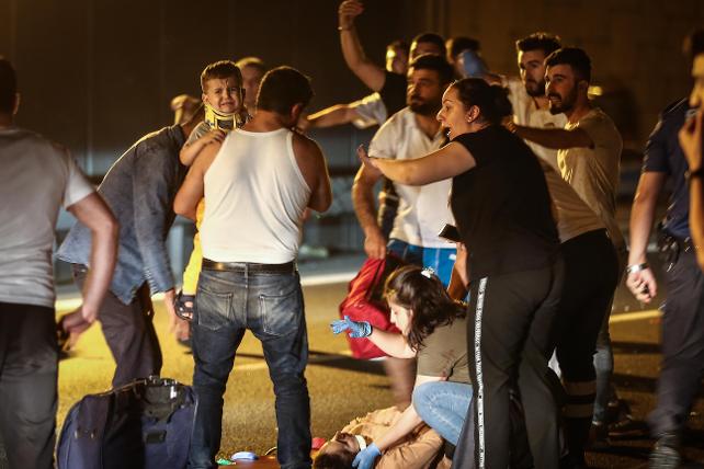 Beşiktaş'ta feci kaza: 4 ölü 10 yaralı