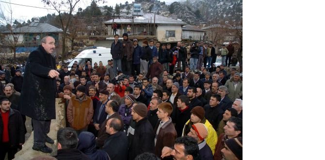 Hakkı Öznur&#039;dan Yıldırım&#039;a: Alperenler dağlardayken Yıldırım oy peşinde koşuyordu