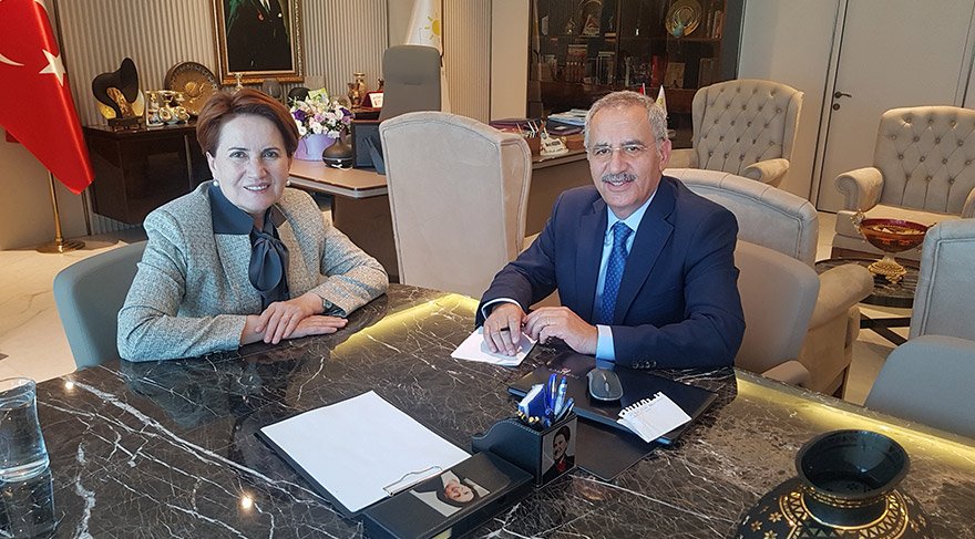 Meral Akşener&#39;den yeni parti açıklaması