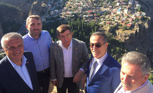 Davutoğlu&#039;nun A Takımı belli oldu: Aralarında eski CHP&#039;li vekil de var