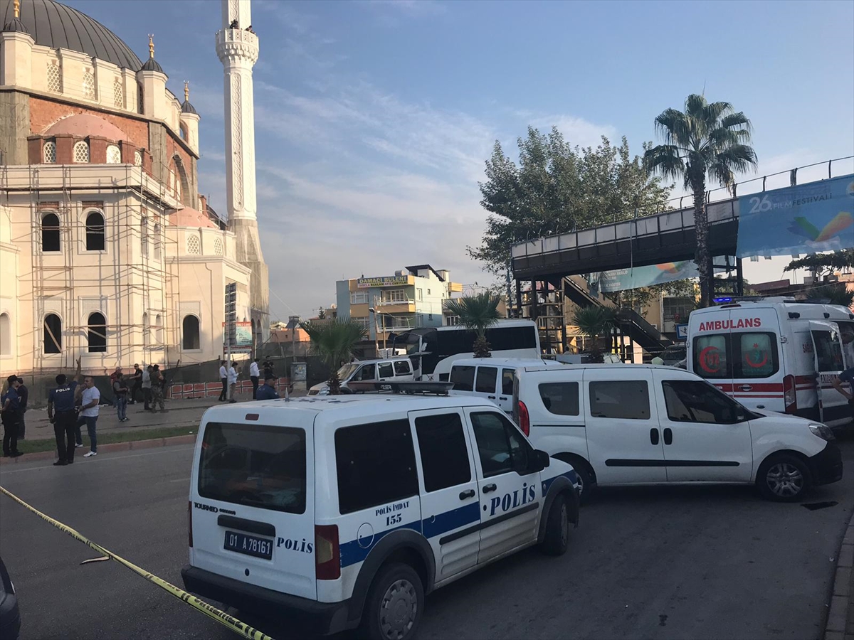 Polis otobüsüne bombalı saldırı