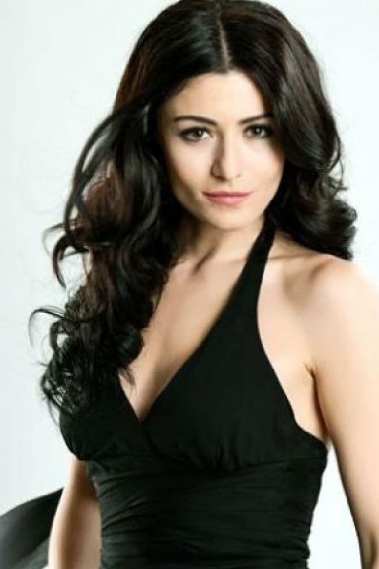 deniz-cakir-4.png