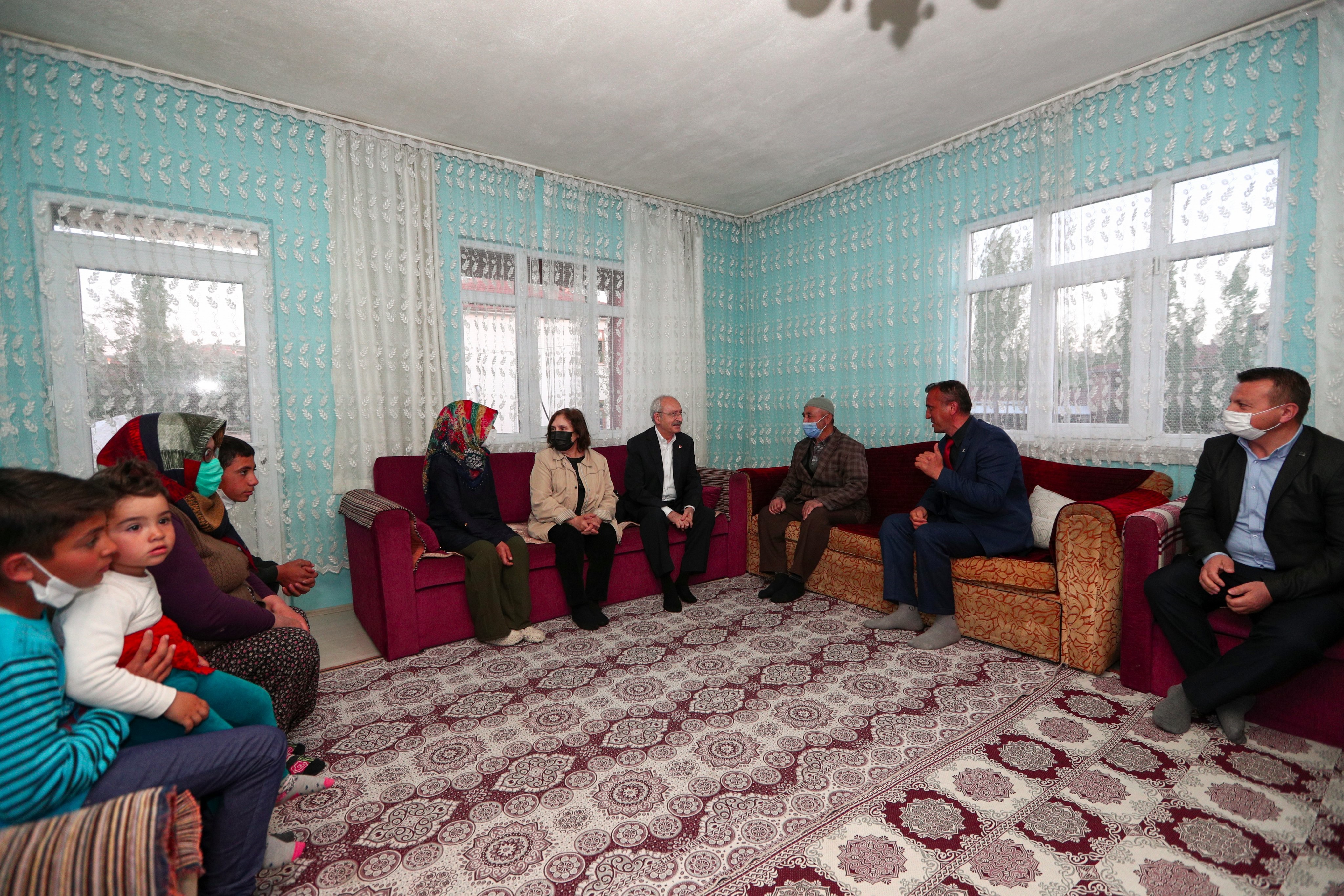 kilicdaroglu-iftar2-001.jpg