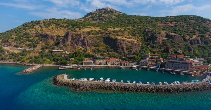assos-antik-liman.jpg